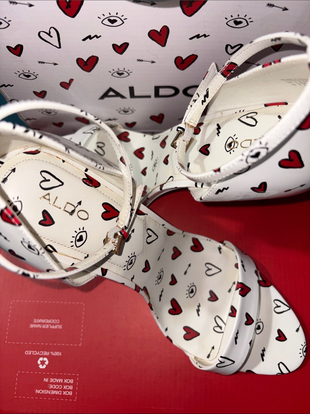 Aldo - White Ankle-Strap Heels with Red & Black Eye doodle- Heart Print -Size 11 - Picture 13 of 16